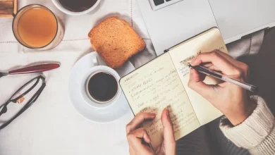 فوائد الكتابة اليومية: مفتاح الإبداع والتوازن النفسي 9 فوائد الكتابة اليومية