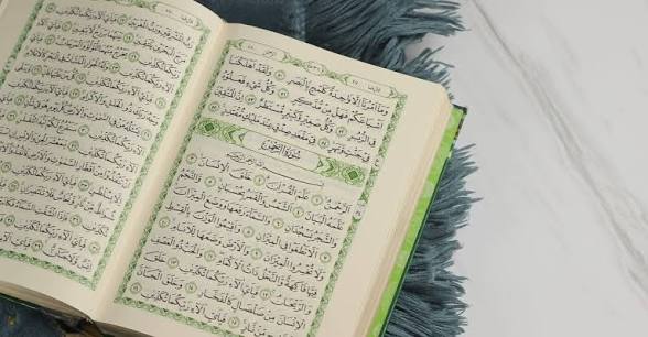 تفسير حلم سماع سورة الرحمن في المنام: رسالة طمأنينة أم بشارة خير؟ 1 images 8 3