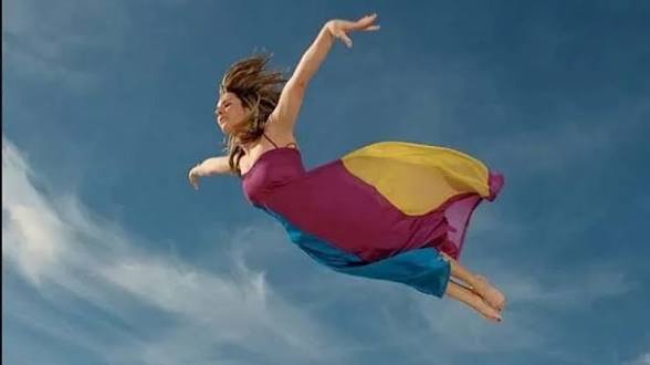 رؤية الطيران في المنام: هل تعبر عن الحرية أم الهروب من الواقع؟ 1 images 23 1
